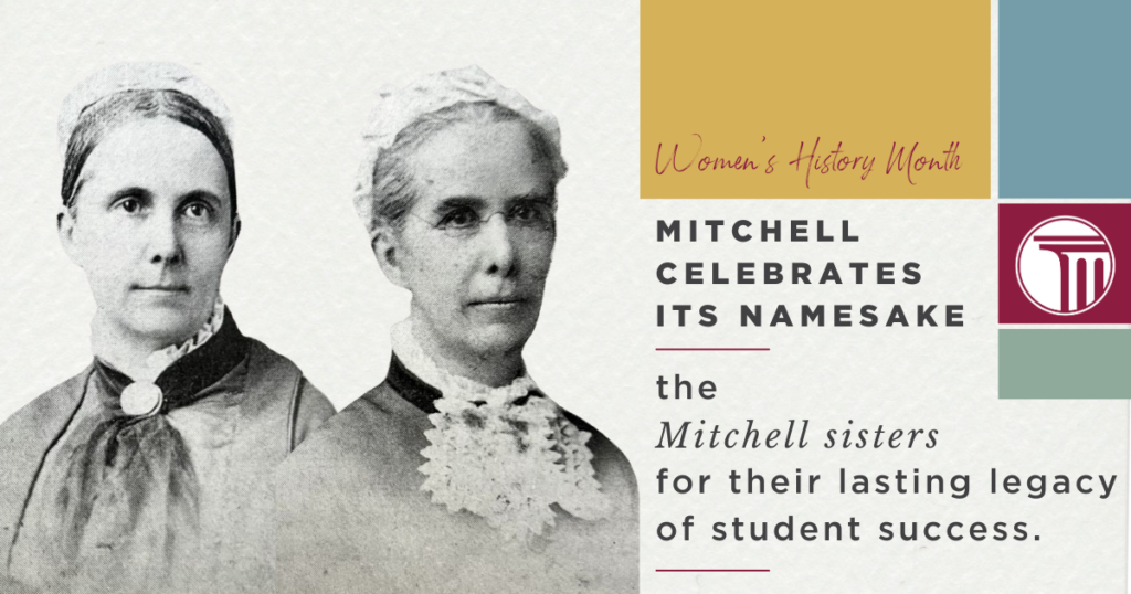 Baner z napisem „Miesiąc historii kobiet | Mitchell świętuje swoje imienniki, siostry Mitchell, za ich trwałe dziedzictwo w postaci sukcesów uczniów”.